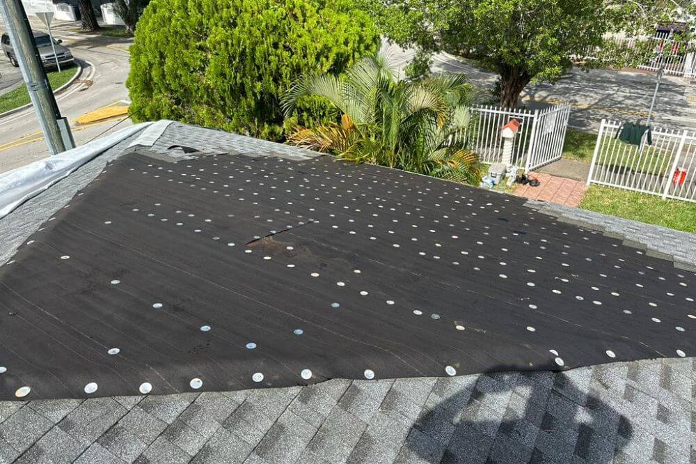 Residential roofing companies in Florida providing professional roof installation and repair services